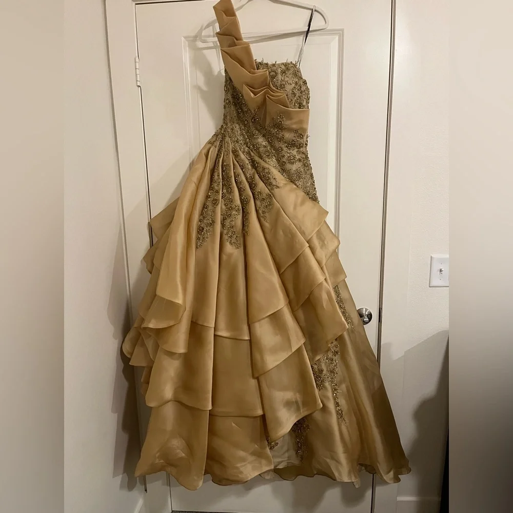 Maison Alexandrine couture gown size 2 runway pageant wedding dress beaded - Picture 1 of 10